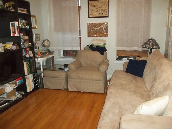 2nd image of 185 Franklin St APT 4