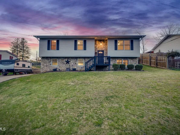 336 Hemlock St, Mt Carmel, TN 37645