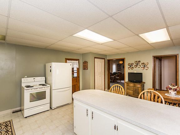 5th image of 137 Marin Ave