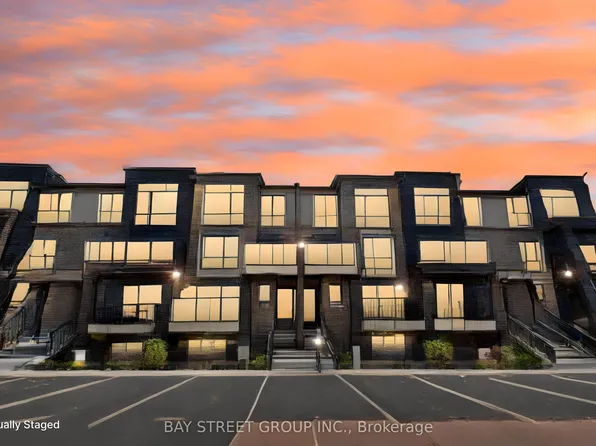 15 Romilly Ave #17, Brampton, ON L7A 5L8