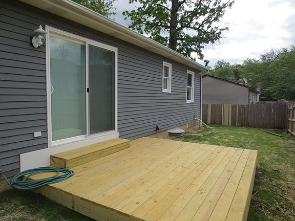 5th image of 35681 Oakwood Ave
