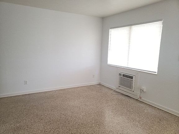 4th image of 4911 Coronado Pkwy #9667315