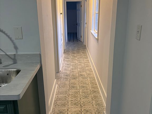 3rd image of 2834 Ursulines Ave #2830