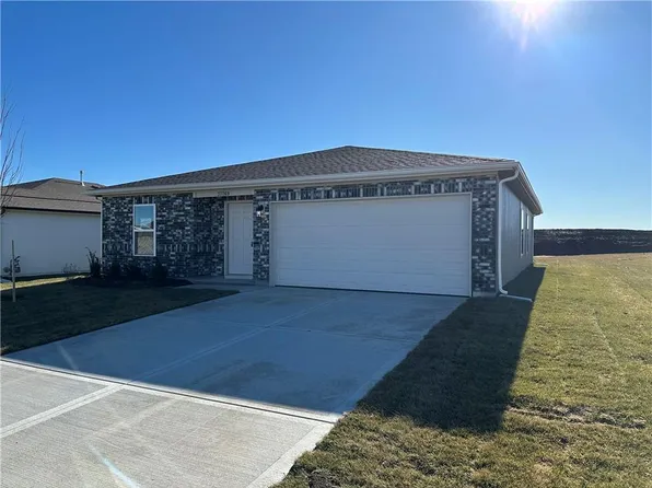 37745 W 208th Ter, Edgerton, KS 66021