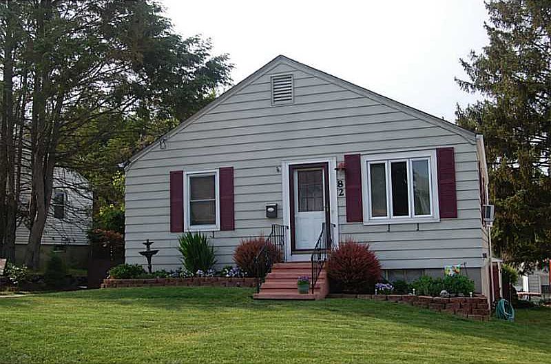1st image of 82 Bellevue Ave