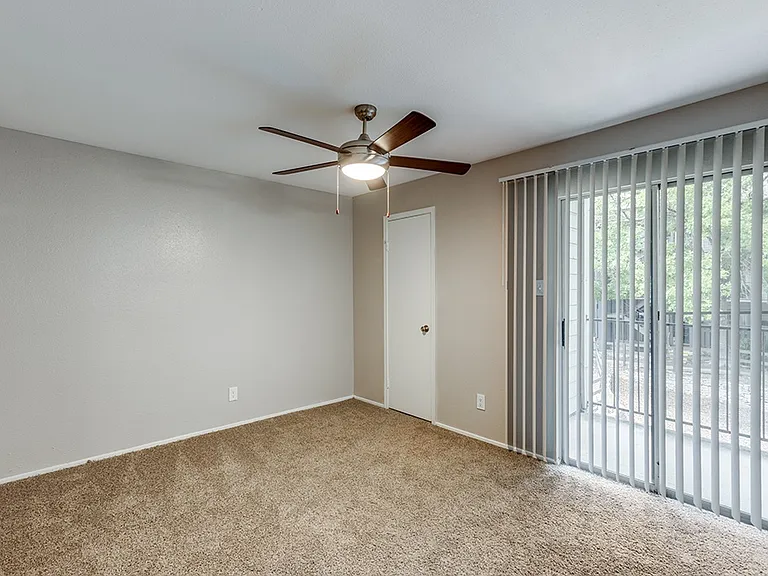 Mission James Place Apartments — Photo 3