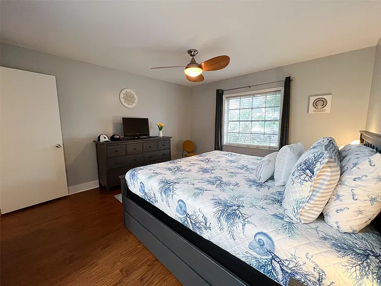 6239 Bay Club Dr #1 — Photo 11