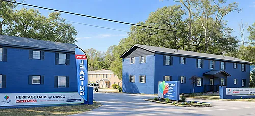 Heritage Oaks @ Navco Photo 1