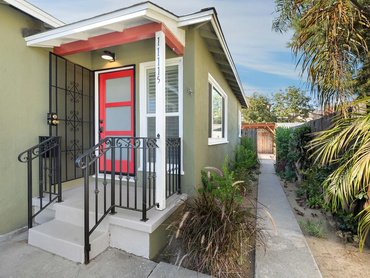 11113 Culver Blvd — Photo 4