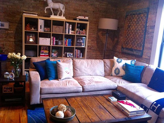 4th image of 717 W Briar Pl APT 1E