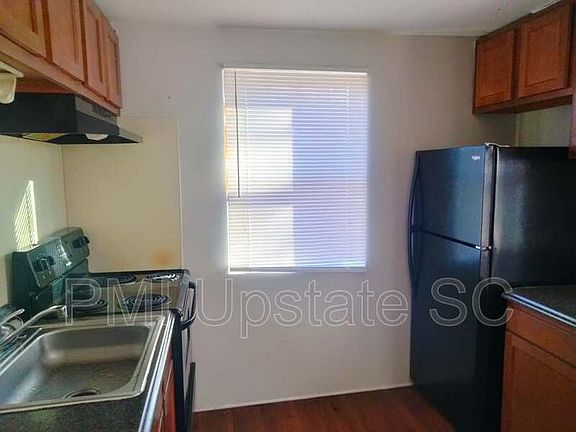 4th image of 201 Chandler Dr APT 18B