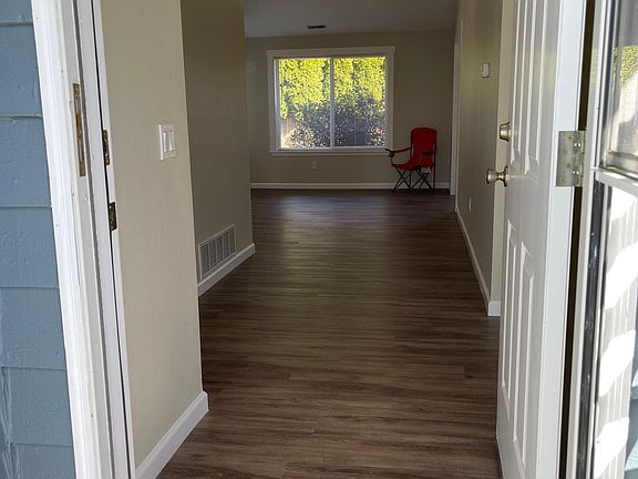 3rd image of 26216 119th Dr SE