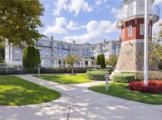 1409 Round Pointe Dr, Haverstraw, NY 10927