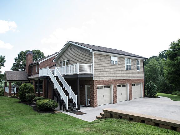 2nd image of 9050 Martin Mill Pike