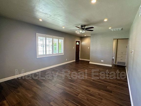 4th image of 915 E Orange Dr