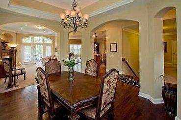 2nd image of 9342 Pratolino Villa Dr