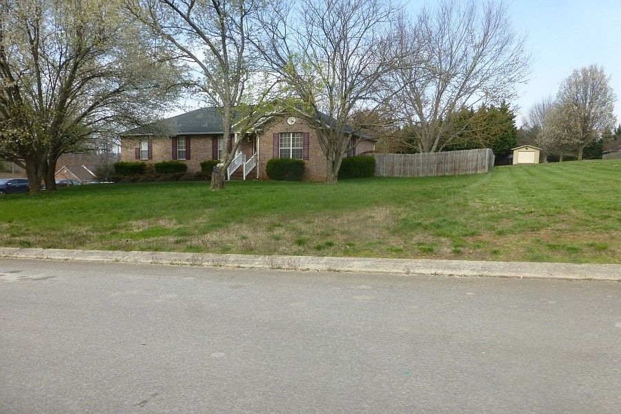 1st image of 302 S Coleman Dr