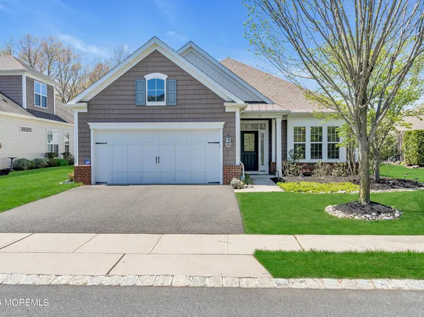 68 E Bosworth Boulevard, Farmingdale, NJ 07727