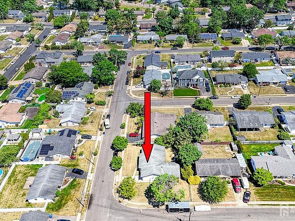 4th image of 11 Cypress Dr