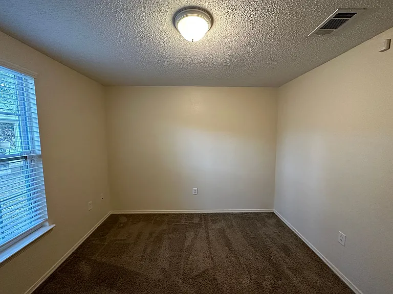 4420 Marlane Dr — Photo 7