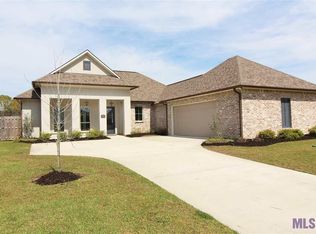 16048 Greenstone Ave, Pride, LA 70770