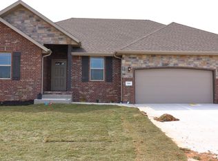 3441 S Lexus Ave, Springfield, MO 65807