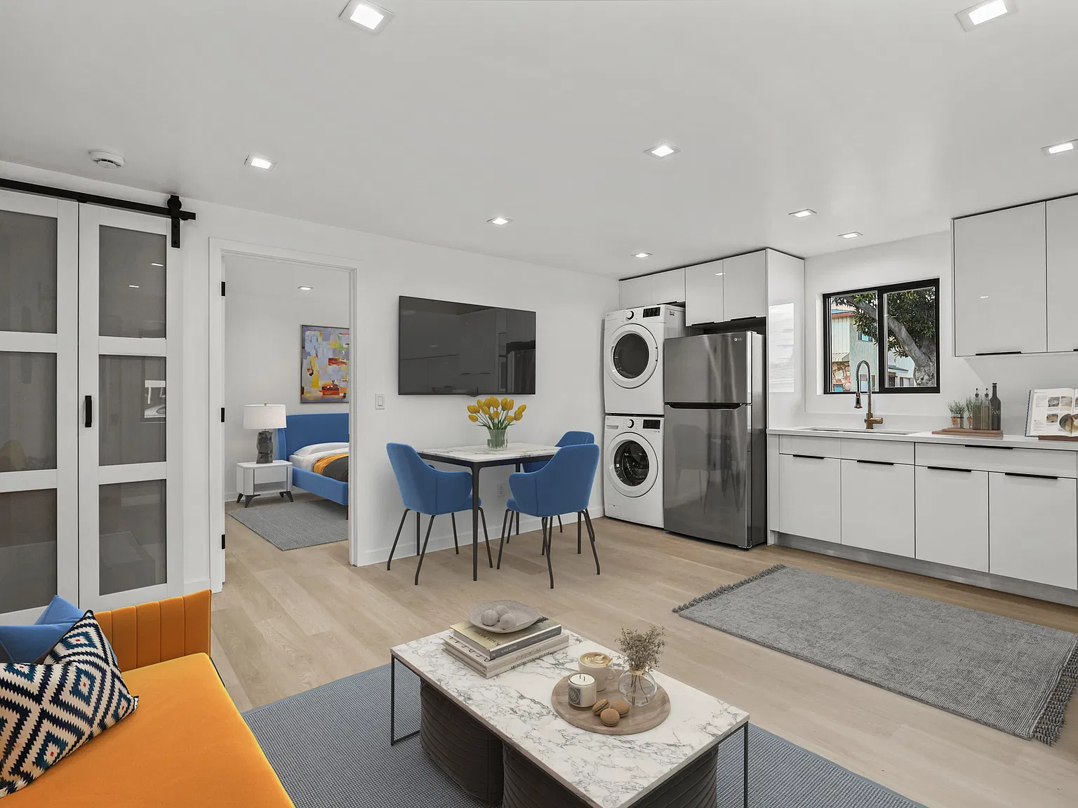Frogtown, Atwater Village | Loft Style One Bedroom with Washer & Dryer — Photo 3