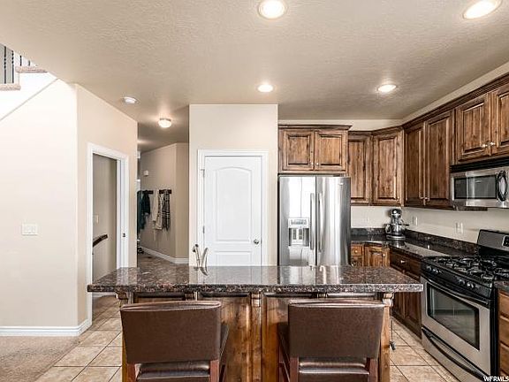 5th image of 10439 S Garden Sage Cir