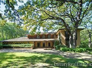 1700 Indian Creek Dr, Fort Worth, TX 76107