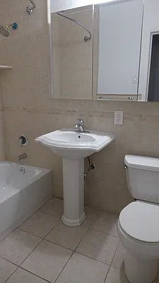 Rented by Stellar Management | media 3