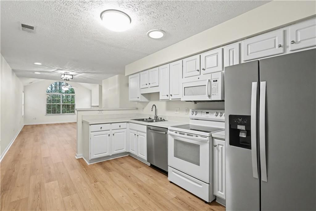 Apartment in Kennesaw - More