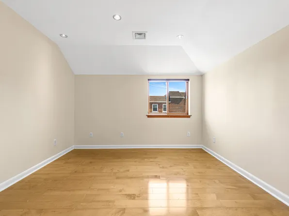 83-18 58th Avenue image 21 of 43