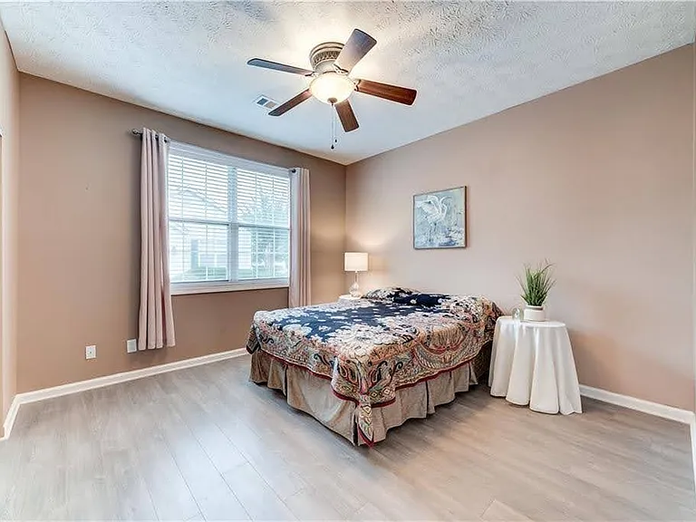 224 Harmony Ct — Photo 23