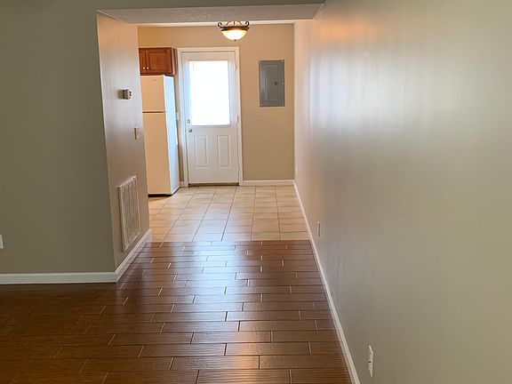 2nd image of 19 Arbor Creek Dr #19