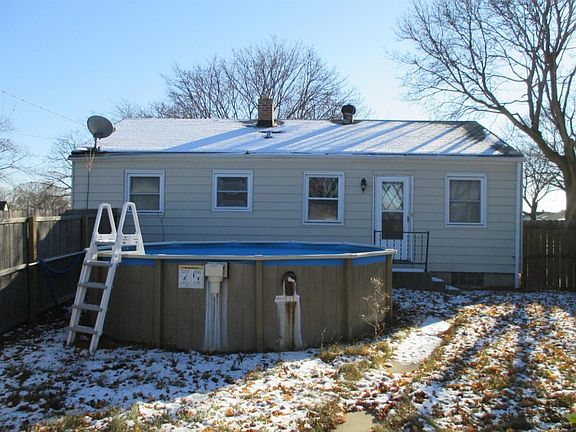 4th image of 7154 W Thurston Ave