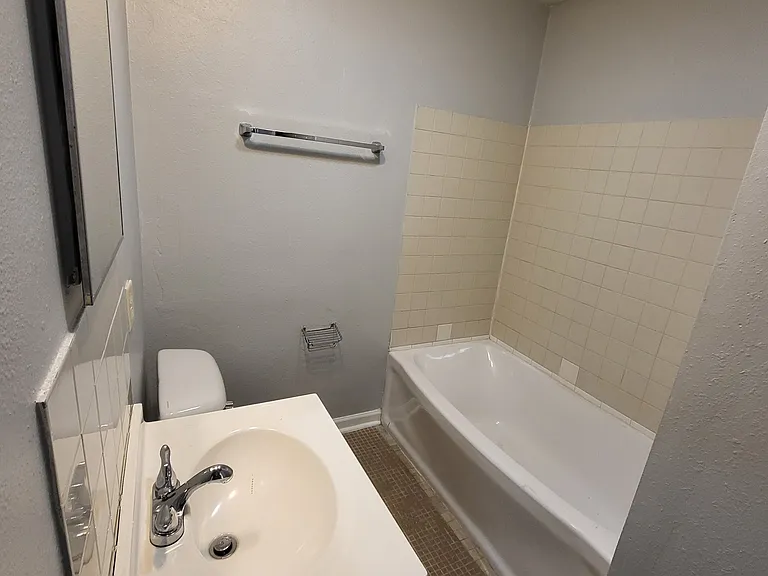 6149 Commodore Dr — Photo 12