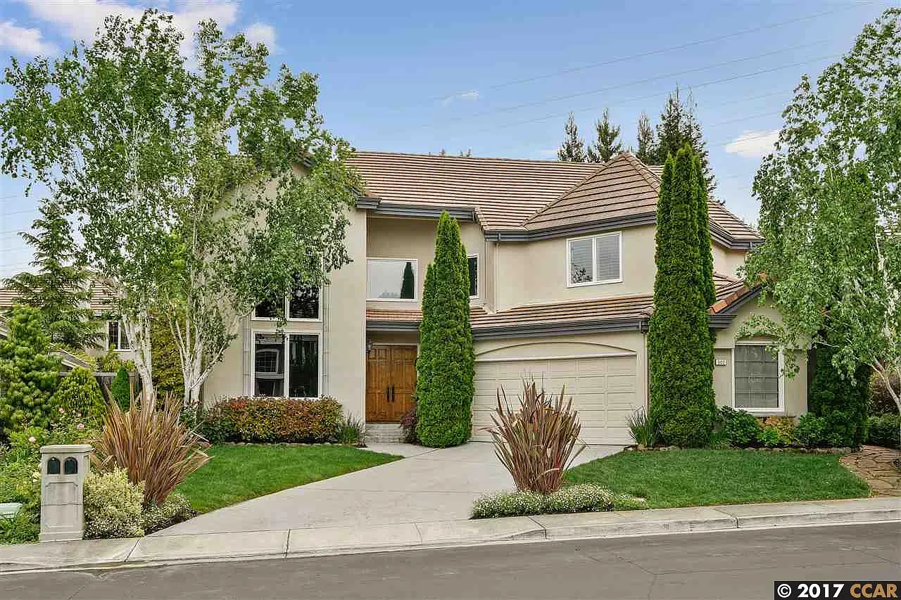 302 Zagora Dr photo 1