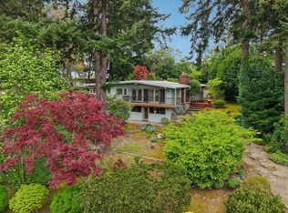 12226 SE 25th St, Bellevue, WA 98005