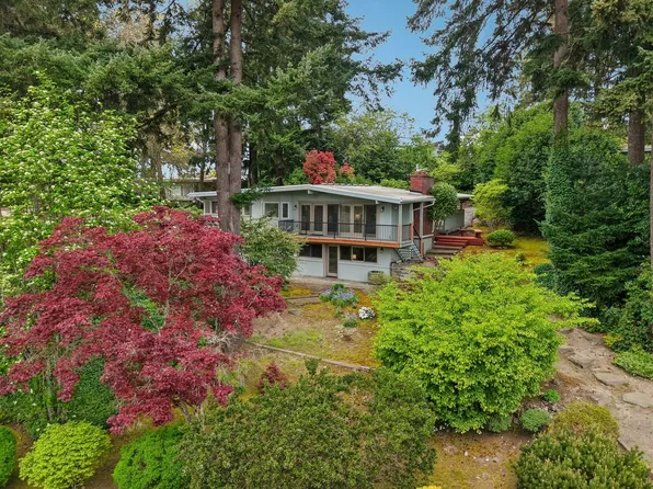 12226 SE 25th St, Bellevue, WA 98005