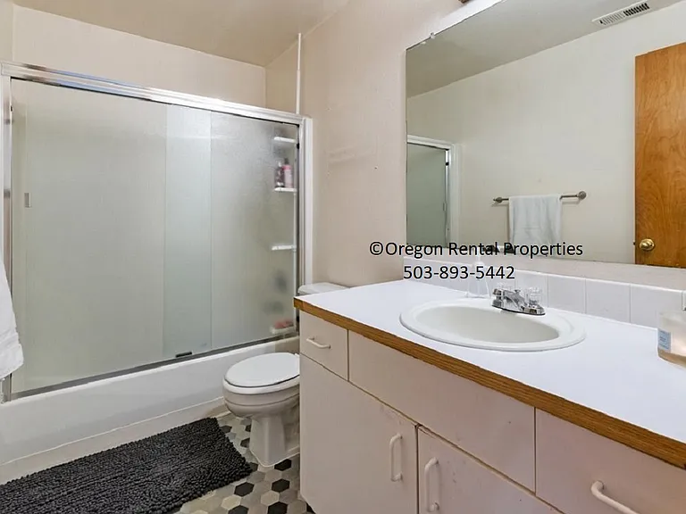 8108 SE Knight St #1 — Photo 16