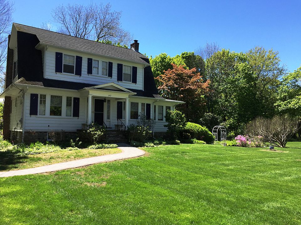2nd image of 145 Branch St