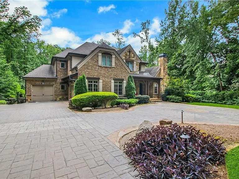 5265 Peachtree Dunwoody Rd — Photo 91
