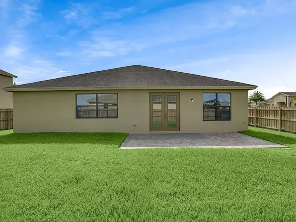 1075 N Verona Trace Drive, Vero Beach, FL 32966