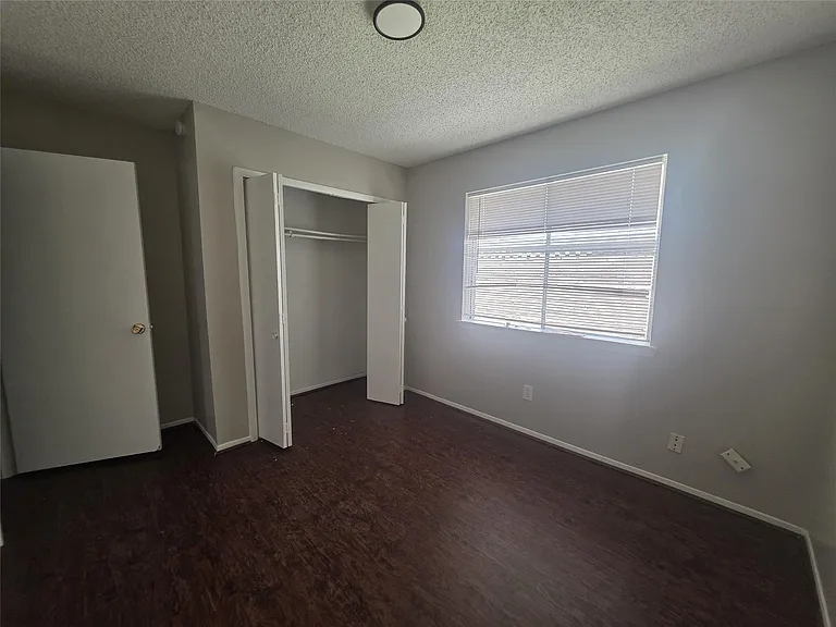 23322 Dew Wood Ln — Photo 12