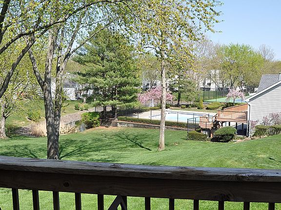 3rd image of 118 Leeward Ln