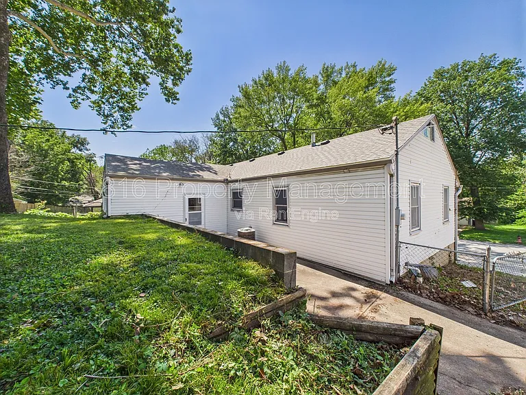 4321 N Lister Ave — Photo 34