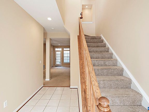 2nd image of 923 Bing Ln