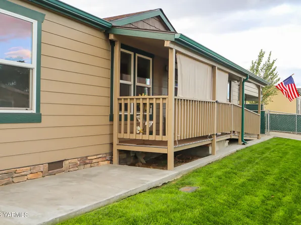 2802 S 5th Ave Unit 70, Union Gap, WA 98903