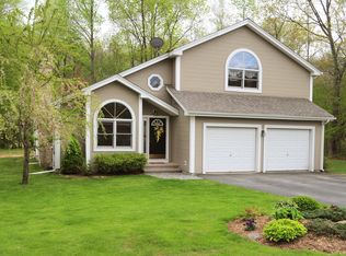 54 Hi Lea Farm Rd, Colchester, CT 06415