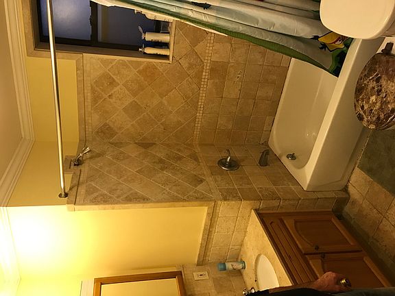 5th image of 4111 48th St APT 2L